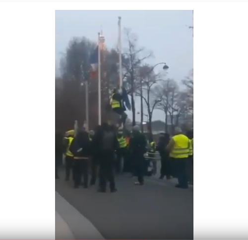 Flag of shame: Video of French protesters tearing down EU flag goes ...